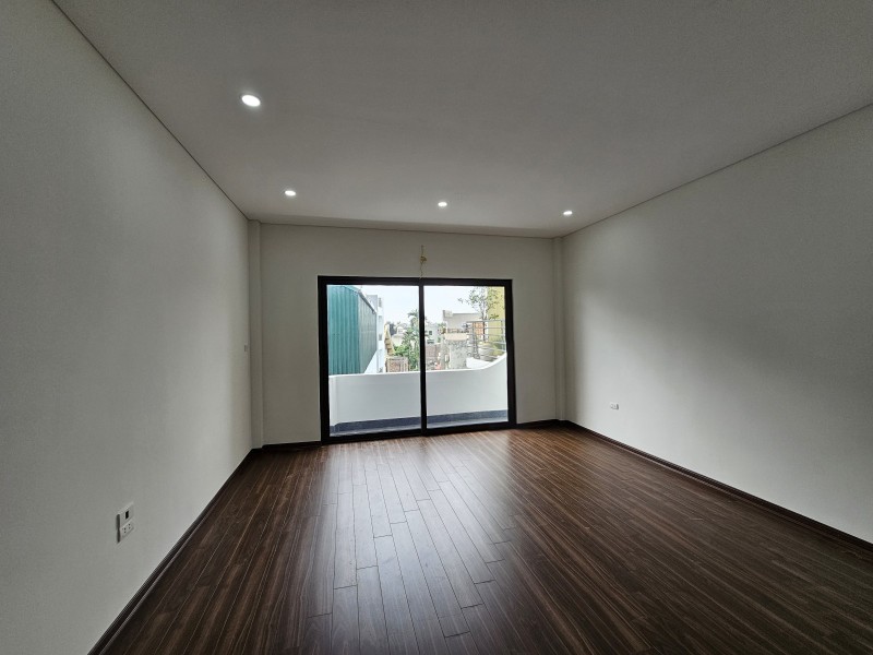 Bán nhà Thạch Bàn,Long Biên 5 tầng,50m,mt4.6m oto đỗ cổng nhỉnh 8 tỷ - Ảnh 4
